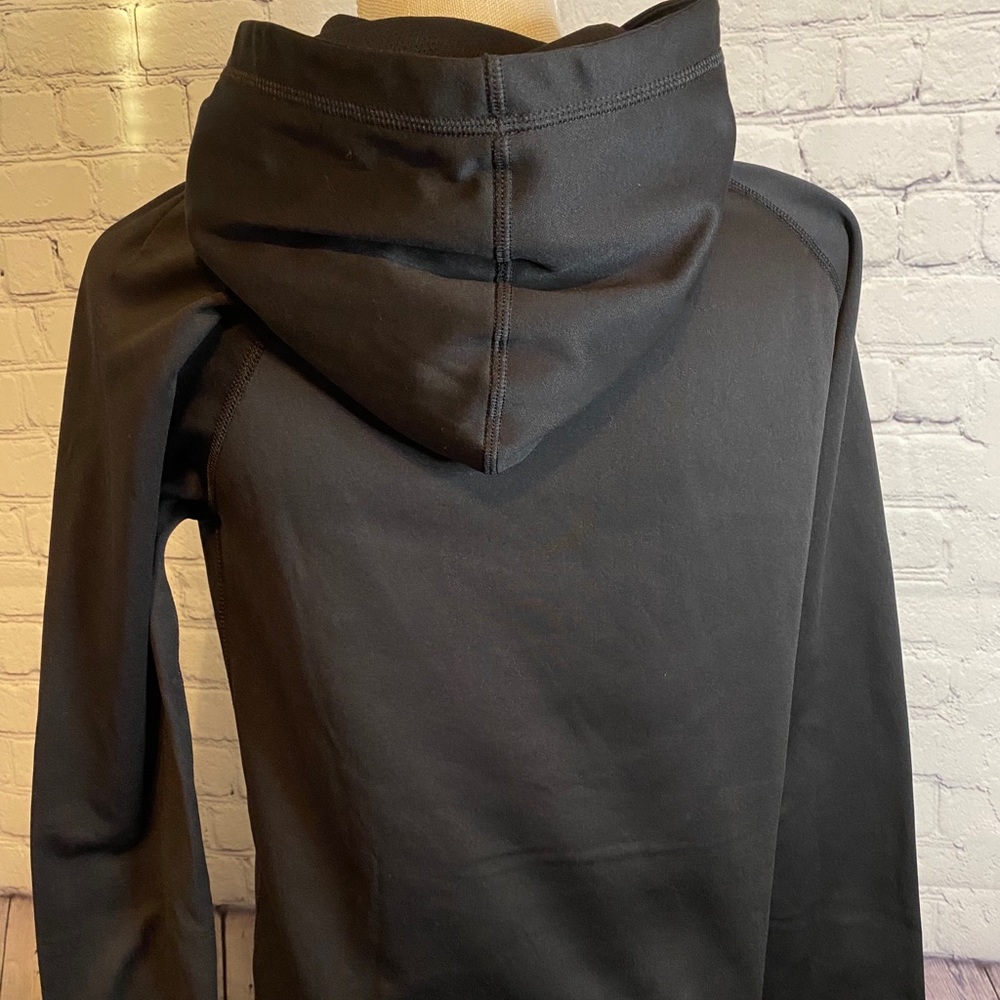 Nike Therma Hoodie - Picture 2 of 5